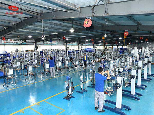 玻璃反應釜生產廠家怎么選擇